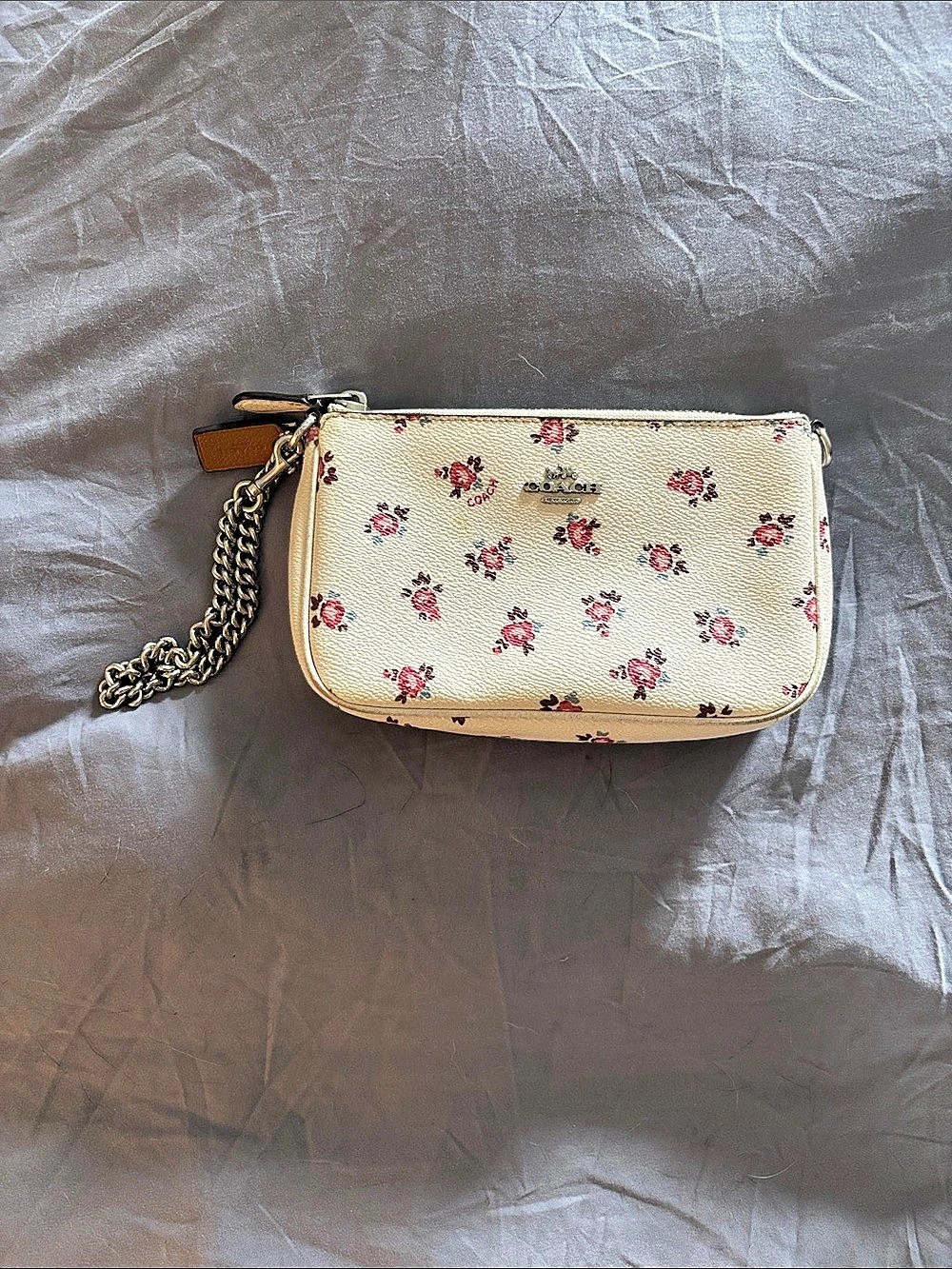 COACH Small Wristlet With Antique Floral Print Cream & Pink
